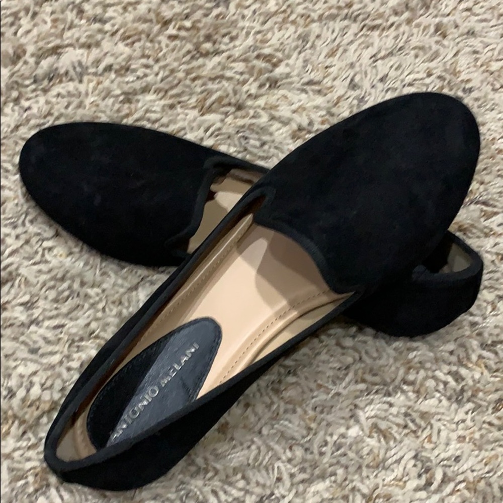 Antonio Melani size 9 black flats